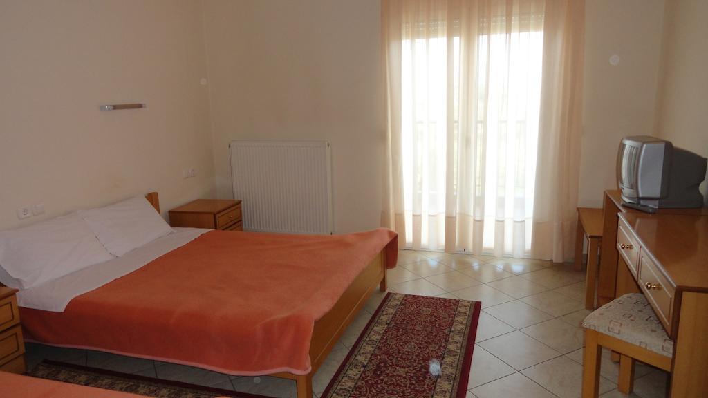 Hotel Kastro Sérvia Rum bild
