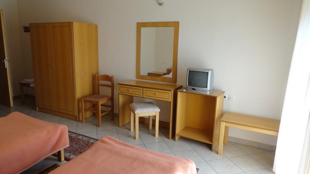 Hotel Kastro Sérvia Rum bild